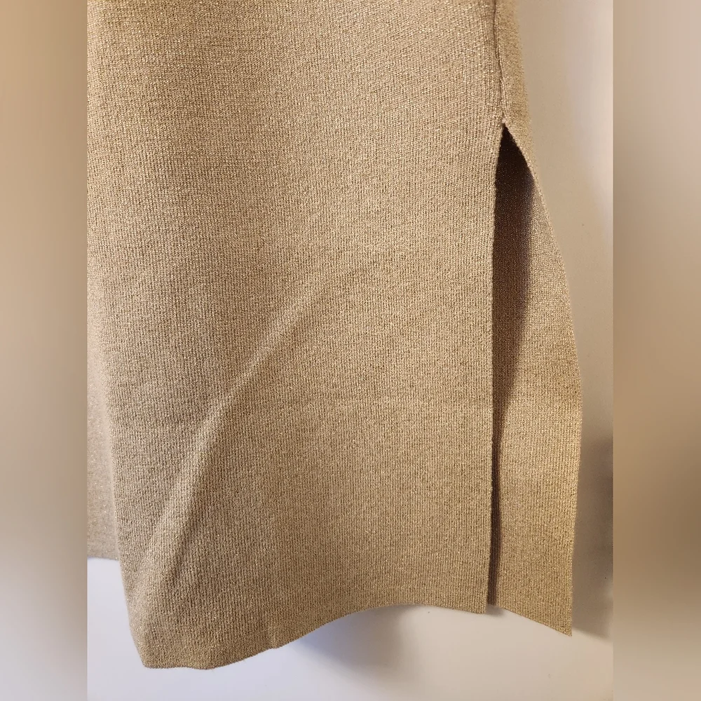 NWOT Jaclyn Smith Shimmery Gold Skirt‎ - Picture 7 of 7